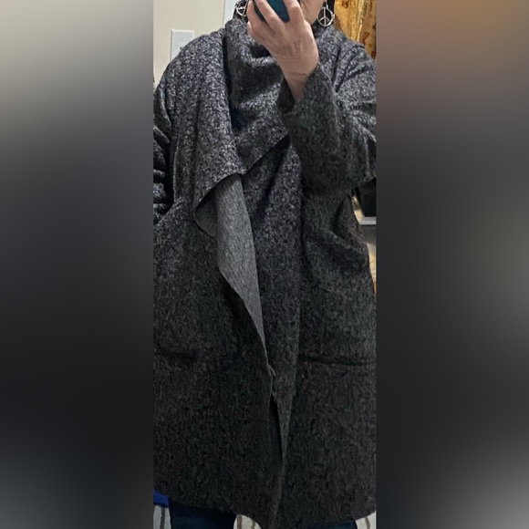 SAGA O/S Charcoal/Black Nubby Knit Wrap Scarf Sweater Jacket - Picture 7 of 7